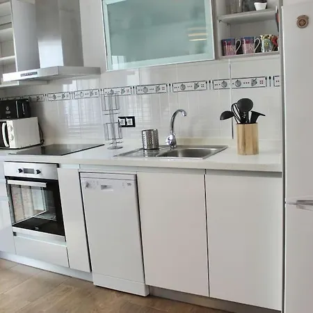 Coqueta Casita Cerca A La Playa Nyaraló